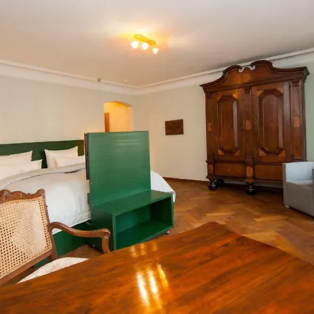 Hotel Romantik Meisenheimer Hof 3*